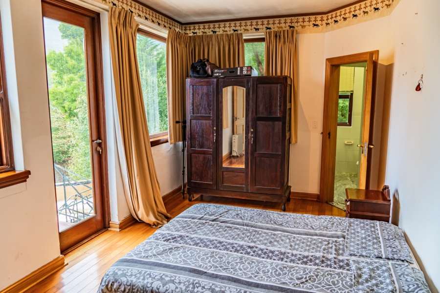 10 Bedroom Property for Sale in Bishopscourt Western Cape